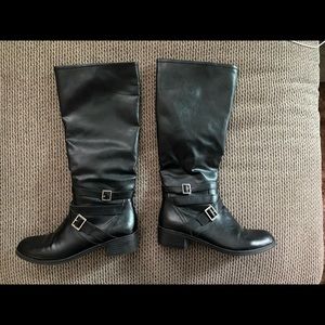 Women’s boots size 9 1/2